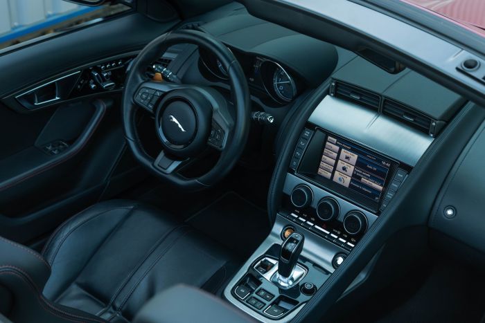 Jaguar F-Type — Nettoyage intérieur